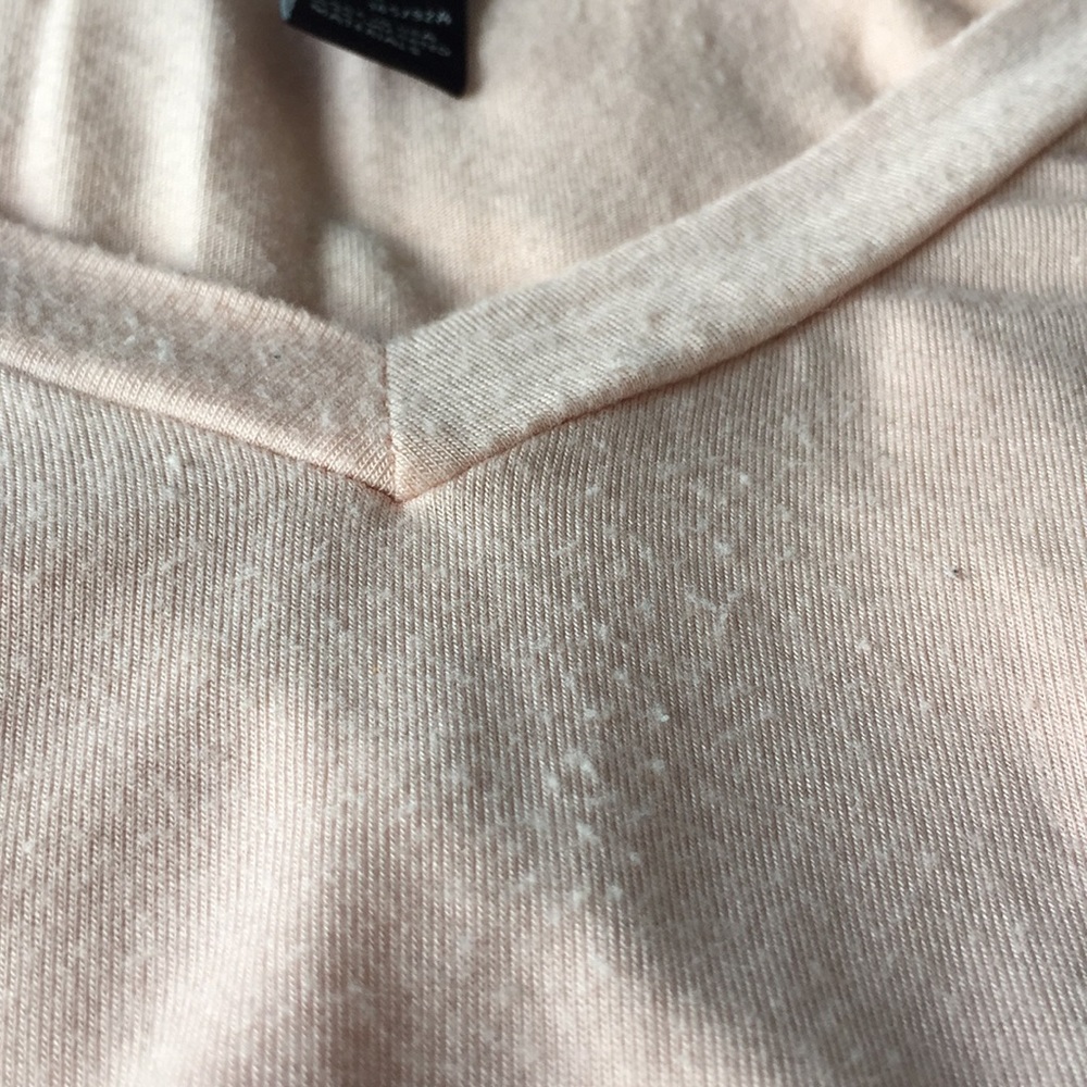 Forever 21 Pastel Pink SUPER SOFT Cropped V-Neck - Picture 4 of 6